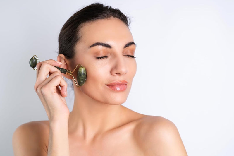 Efeito lifting gua sha contorno facial